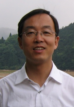 陈仲刘， 1987年进入原南通师范专科学校学习