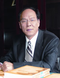 刘一平简介